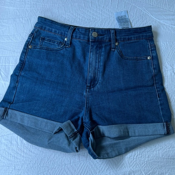 Guess High-Waisted Retro Shorts - Picture 2 of 4